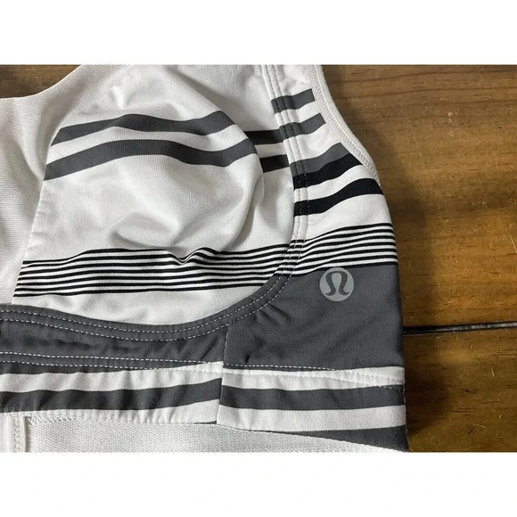 Lululemon Athletica Sports Bra 34C- Vintage - Gray and White Striped - Picture 2 of 7